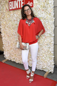 Red Summer Night by BUNTE.de in München