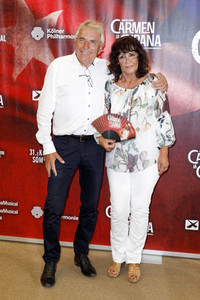 Musicalpremiere von 'Carmen la Cubana' in Köln