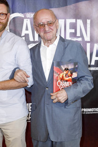 Musicalpremiere von 'Carmen la Cubana' in Köln
