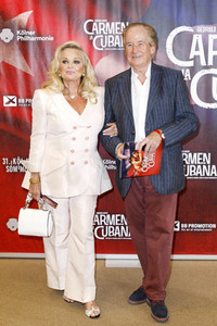 Musicalpremiere von 'Carmen la Cubana' in Köln