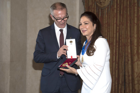 Preisverleihung an Gloria Estefan in Madrid