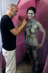 GEEK ART: Zombie-Apokalypse / Zombie Apocalypse Bodypainting