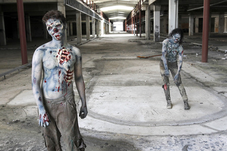 GEEK ART: Zombie-Apokalypse / Zombie Apocalypse Bodypainting