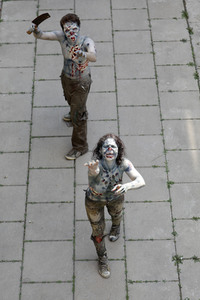 GEEK ART: Zombie-Apokalypse / Zombie Apocalypse Bodypainting