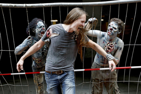 GEEK ART: Zombie-Apokalypse / Zombie Apocalypse Bodypainting