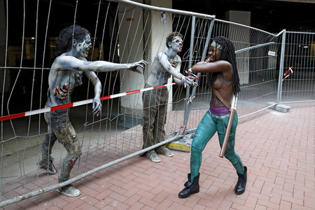 GEEK ART: Zombie-Apokalypse / Zombie Apocalypse Bodypainting