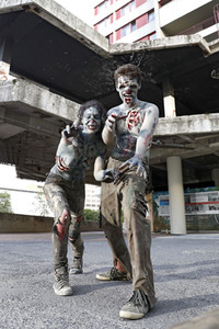 GEEK ART: Zombie-Apokalypse / Zombie Apocalypse Bodypainting