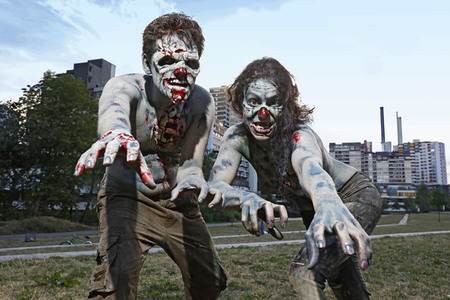 GEEK ART: Zombie-Apokalypse / Zombie Apocalypse Bodypainting