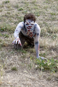 GEEK ART: Zombie-Apokalypse / Zombie Apocalypse Bodypainting