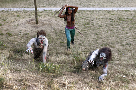 GEEK ART: Zombie-Apokalypse / Zombie Apocalypse Bodypainting
