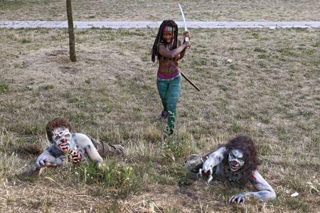 GEEK ART: Zombie-Apokalypse / Zombie Apocalypse Bodypainting