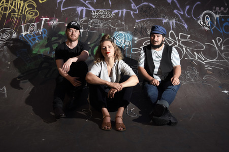 Konzert von Tinpan Orange in Hannover