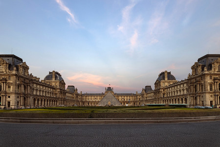 Palais du Louvre in Paris