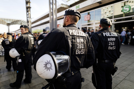 Symbolfoto Polizei-Überstunden