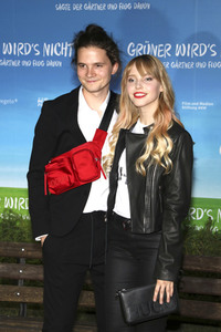 Filmpremiere 'Grüner wird's nicht, sagte der Gärtner und flog davon' in Berlin