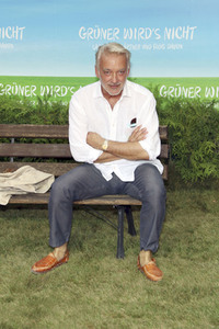 Filmpremiere 'Grüner wird's nicht, sagte der Gärtner und flog davon' in Berlin