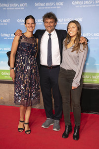 Filmpremiere 'Grüner wird's nicht, sagte der Gärtner und flog davon' in München