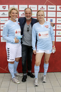 Benefiz-Fußballspiel 'Kicken mit Herz' 2018 in Hamburg