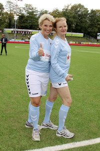 Benefiz-Fußballspiel 'Kicken mit Herz' 2018 in Hamburg