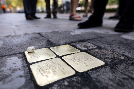 Verlegung der Stolpersteine in Köln