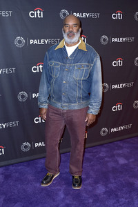 Serienscreening 'The Cool Kids' in Beverly Hills