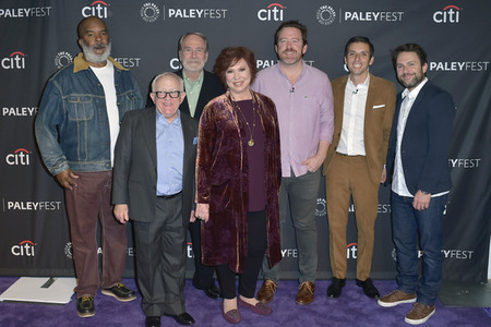 Serienscreening 'The Cool Kids' in Beverly Hills