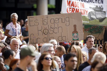 Demo 'Köln zeigt Haltung' in Köln