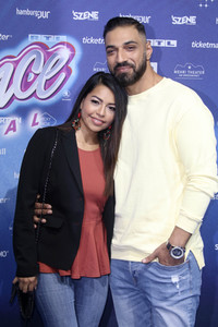 Premiere 'Flashdance - Das Musical' in Hamburg