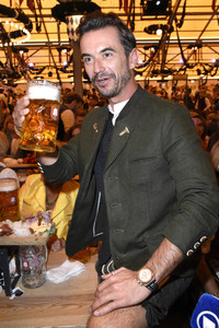 Im Schottenhamel Festzelt bei der Eröffnung vom Oktoberfest 2018 in München
