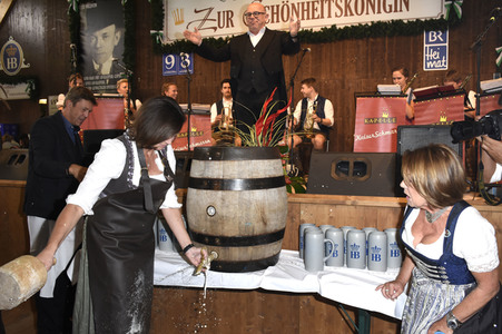 Im Volkssängerzelt bei der Eröffnung vom Oktoberfest 2018 in München