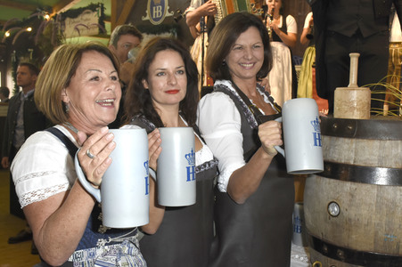 Im Volkssängerzelt bei der Eröffnung vom Oktoberfest 2018 in München