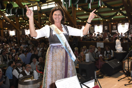 Im Volkssängerzelt bei der Eröffnung vom Oktoberfest 2018 in München