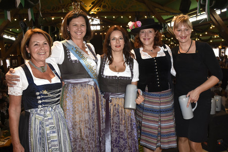 Im Volkssängerzelt bei der Eröffnung vom Oktoberfest 2018 in München