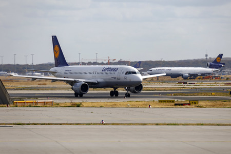 Symbolfoto Flughafen