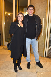 Theaterpremiere 'Willkommen bei den Hartmanns' in Berlin