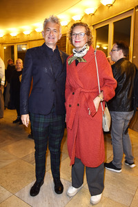 Theaterpremiere 'Willkommen bei den Hartmanns' in Berlin