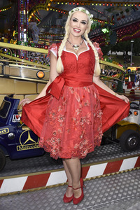 Prominente auf dem Oktoberfest 2018 in München