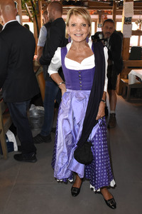 In Käfers Wiesn-Schänke beim Oktoberfest 2018 in München