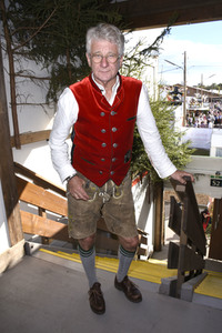In Käfers Wiesn-Schänke beim Oktoberfest 2018 in München