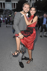 Almauftrieb in Käfers Wiesn-Schänke auf dem Oktoberfest 2018 in München