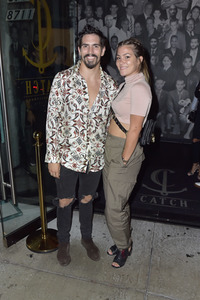Prominente besuchen das Restaurant Catch LA in West Hollywood