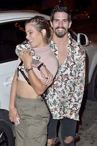 Prominente besuchen das Restaurant Catch LA in West Hollywood