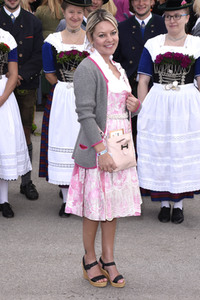 Regine Sixt Damenwiesn im Schützen Festzelt beim Oktoberfest 2018 in München