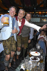 Gute Laune TV Wiesn-Treff im Marstall Festzelt auf dem Oktoberfest 2018 in München