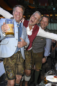 Gute Laune TV Wiesn-Treff im Marstall Festzelt auf dem Oktoberfest 2018 in München