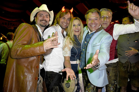 Gute Laune TV Wiesn-Treff im Marstall Festzelt auf dem Oktoberfest 2018 in München