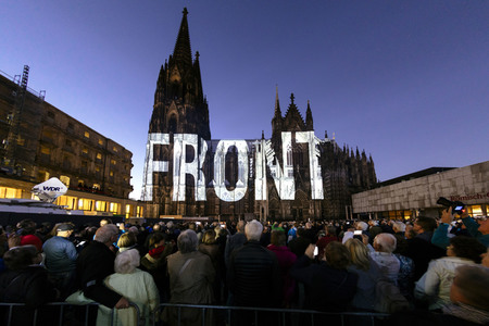 Lichtspektakel 'Dona Nobis Pacem' in Köln