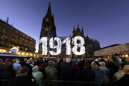 Lichtspektakel 'Dona Nobis Pacem' in Köln
