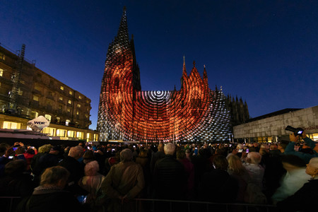 Lichtspektakel 'Dona Nobis Pacem' in Köln