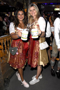 In Käfers Wiesn-Schänke auf dem Oktoberfest 2018 in München